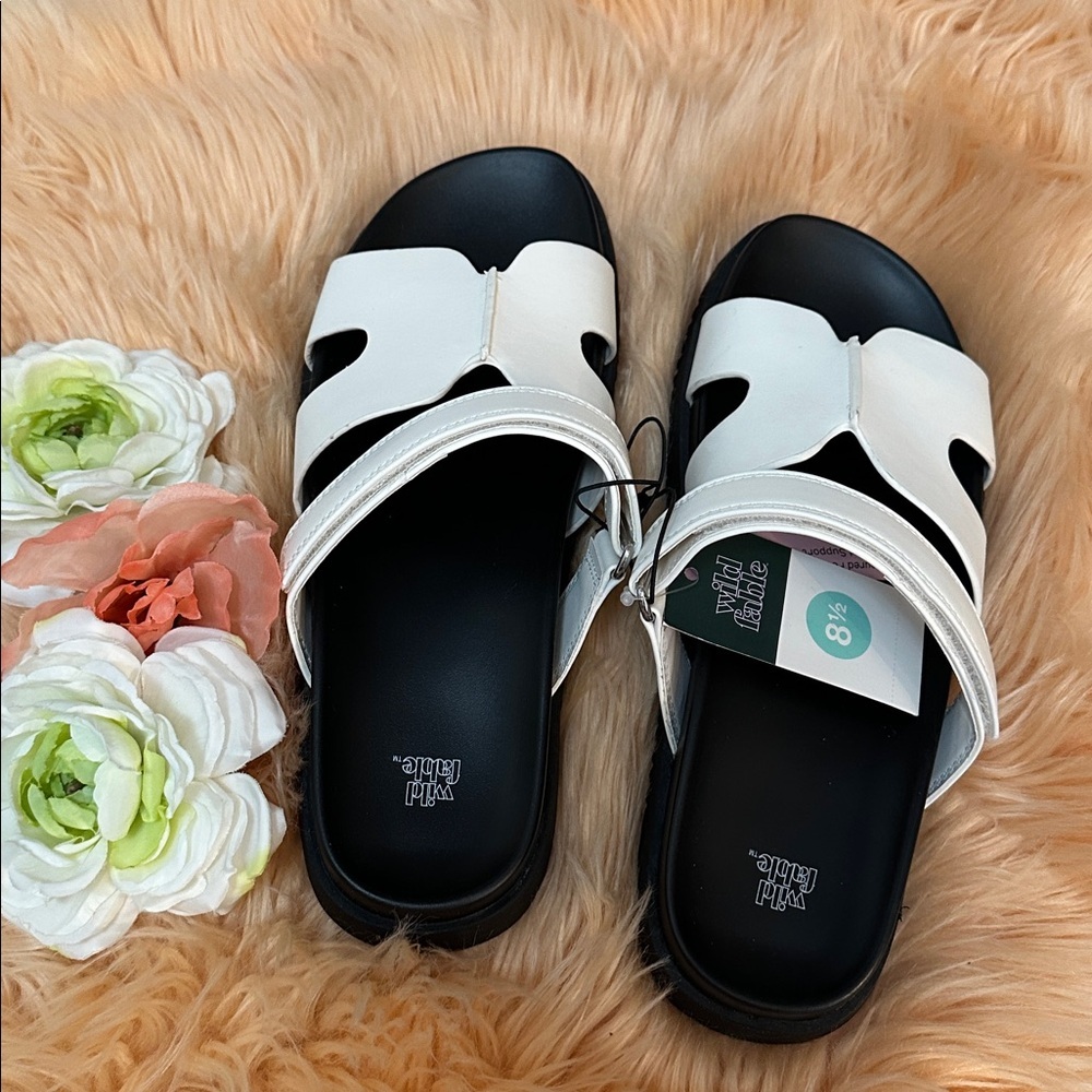 Black and White Slide Slip On Sandals With Velcro Strap Sz 8.5 NEW! - Picture 3 of 6